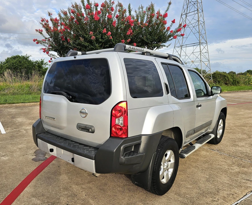 2013 Nissan Xterra 2nd Gen - Image 17 of 31