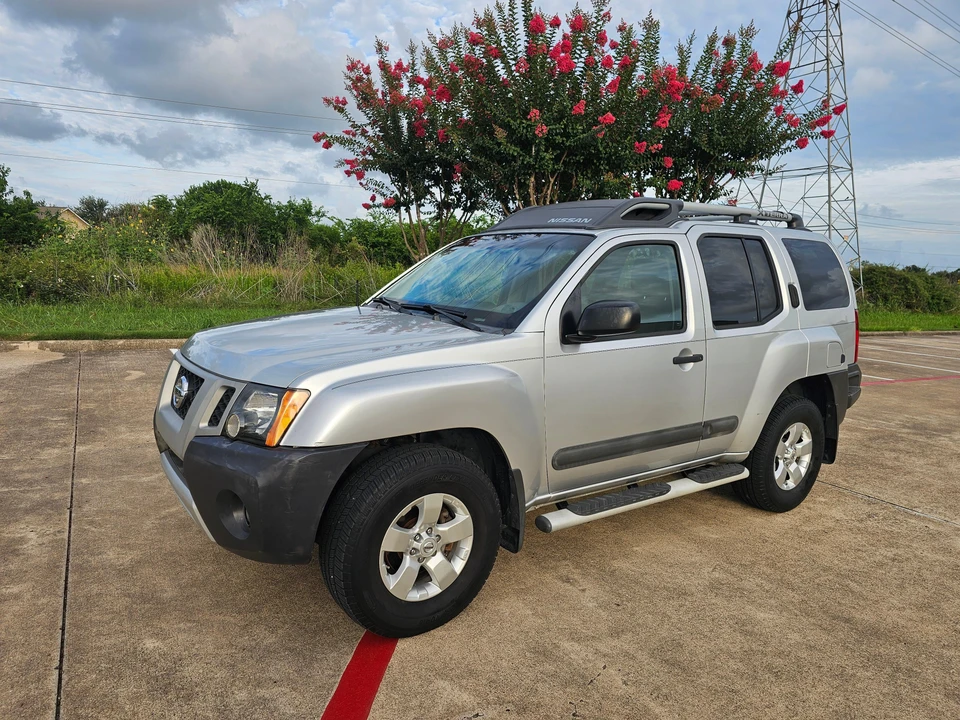 2013 Nissan Xterra 2nd Gen - Image 10 of 31