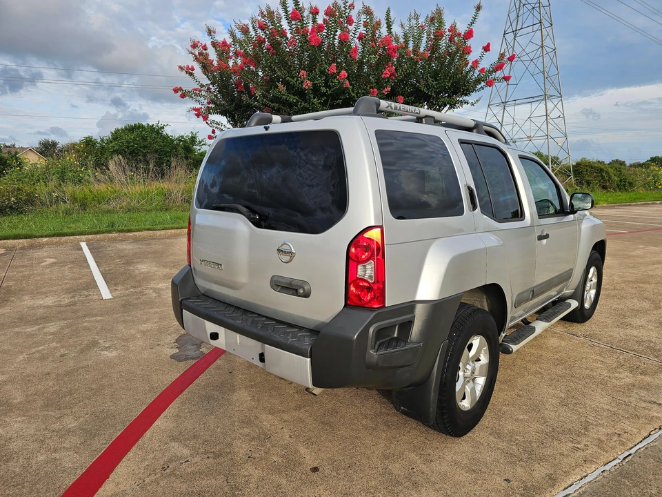 2013 Nissan Xterra 2nd Gen - Image 16 of 31