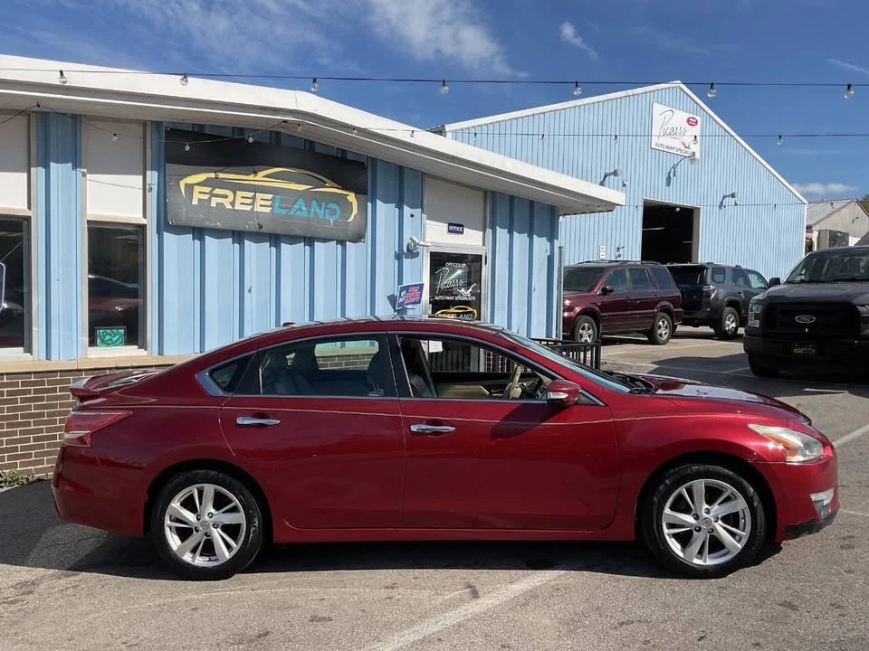 2013 Nissan Altima - Image 13 of 20