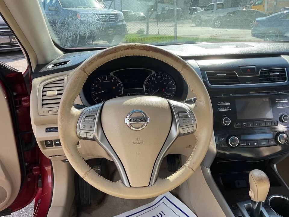 2013 Nissan Altima - Image 14 of 20
