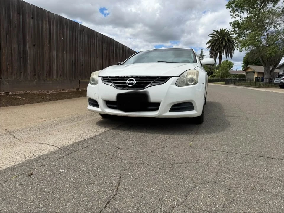 2013 Nissan Altima 4th Gen - Image 2 of 9