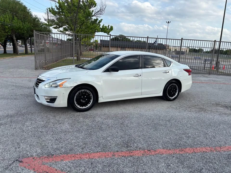 2013 Nissan Altima 5th Gen - Image 6 of 19