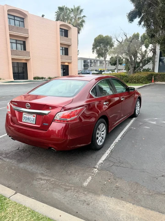 2013 Nissan Altima 5th Gen - Image 2 of 9