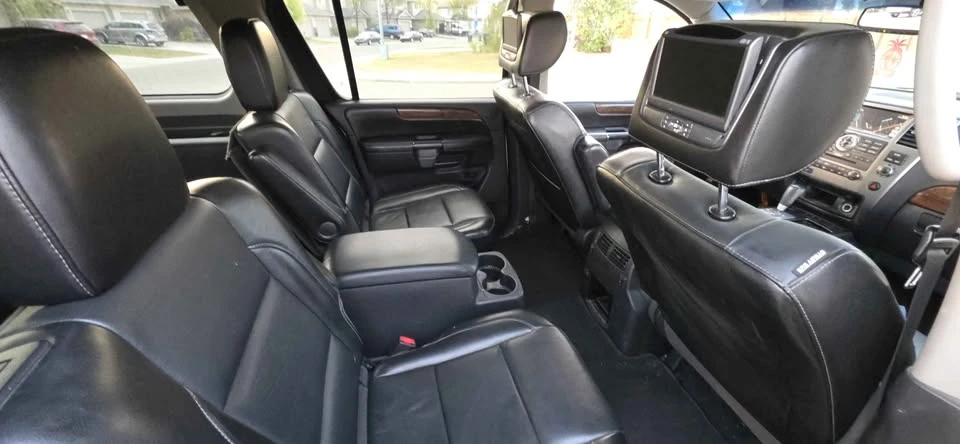 2013 Nissan Armada - Image 8 of 15