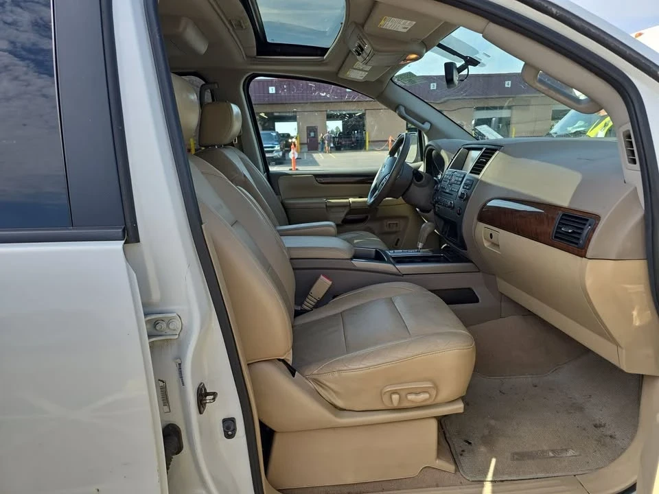 2013 Nissan Armada - Image 6 of 12