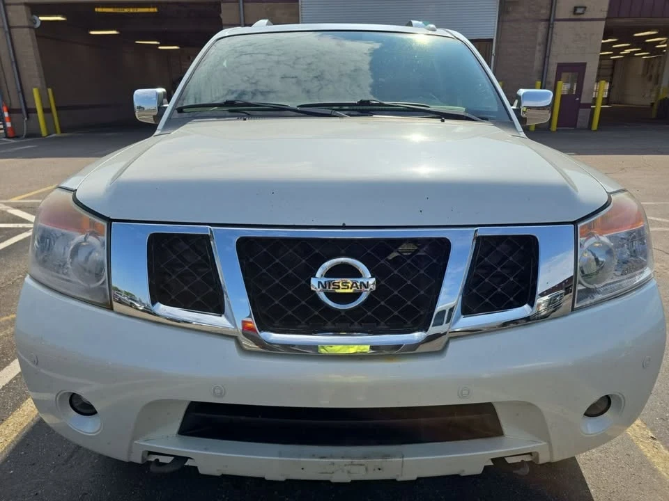 2013 Nissan Armada - Image 8 of 12
