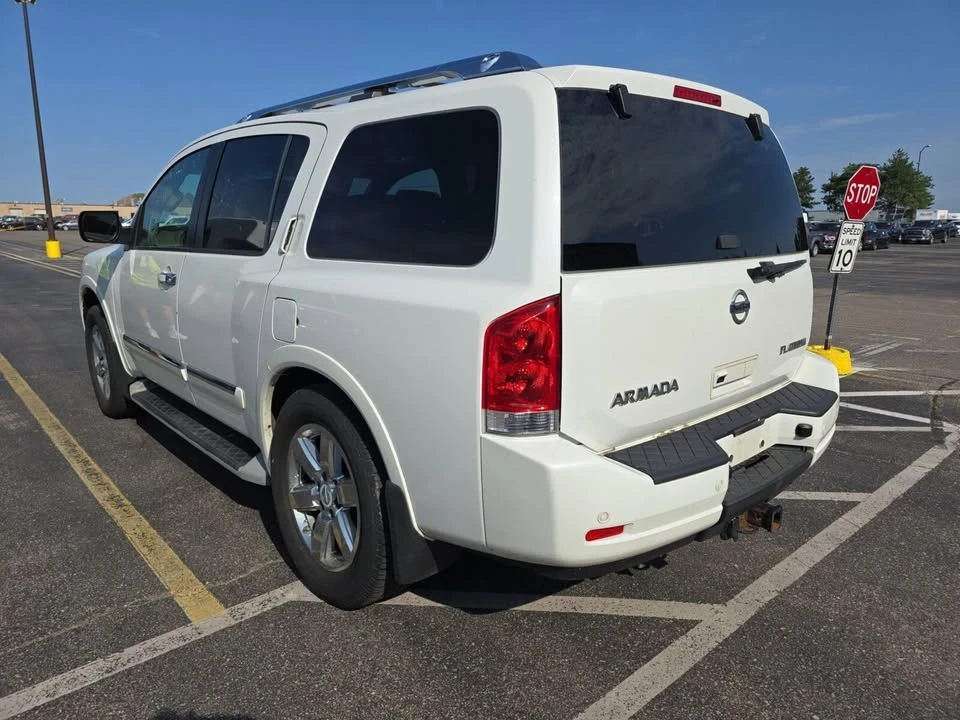 2013 Nissan Armada - Image 10 of 12