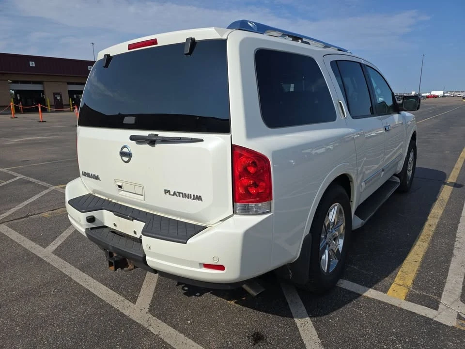 2013 Nissan Armada - Image 11 of 12