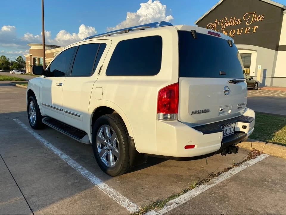 2013 Nissan Armada - Image 5 of 13