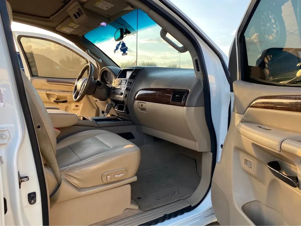 2013 Nissan Armada - Image 11 of 13
