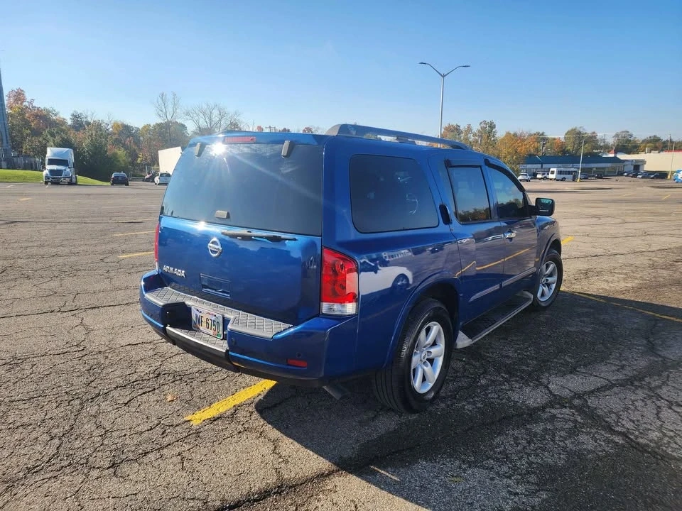 2013 Nissan Armada - Image 2 of 8