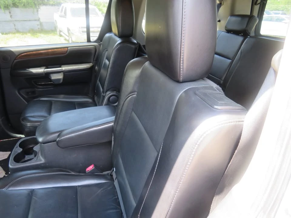 2013 Nissan Armada - Image 6 of 7