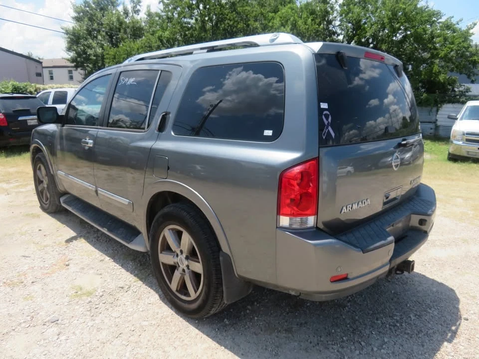 2013 Nissan Armada - Image 3 of 7