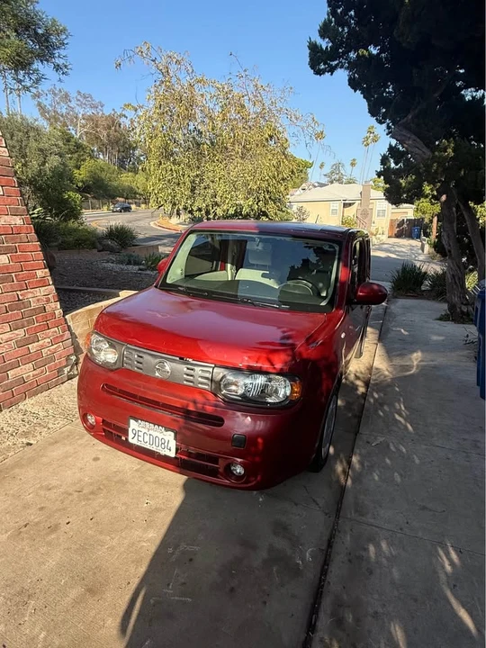 2013 Nissan Cube - Image 2 of 9