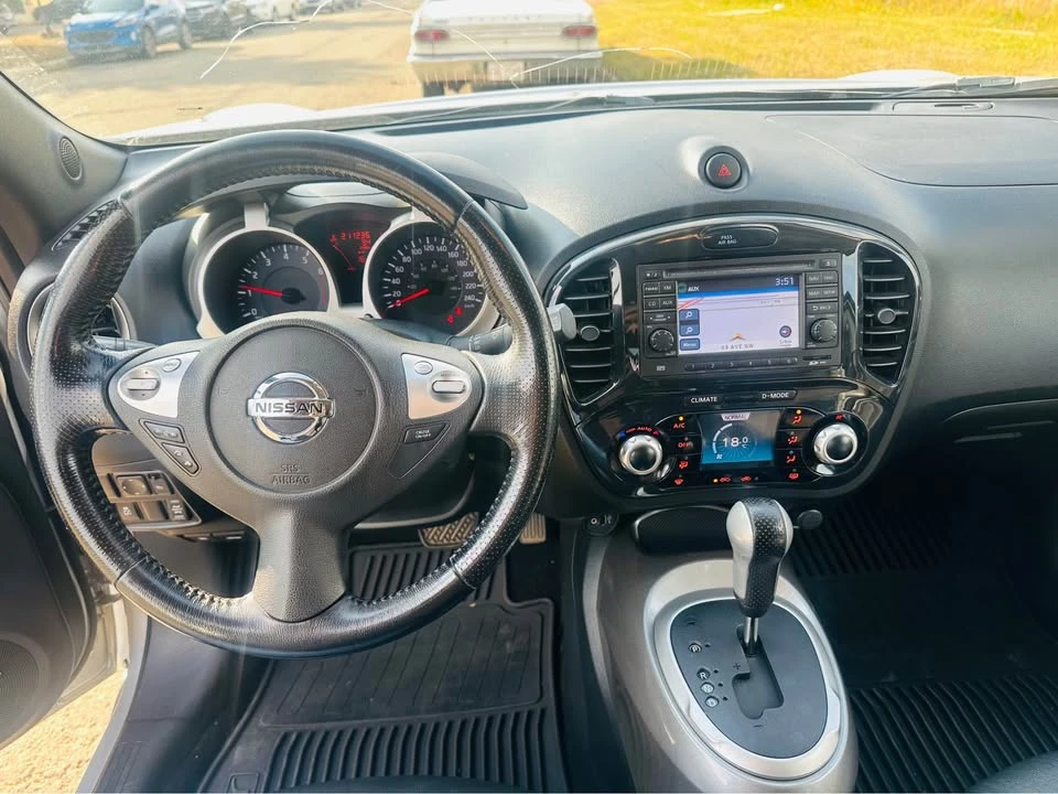 2013 Nissan Juke - Image 10 of 12