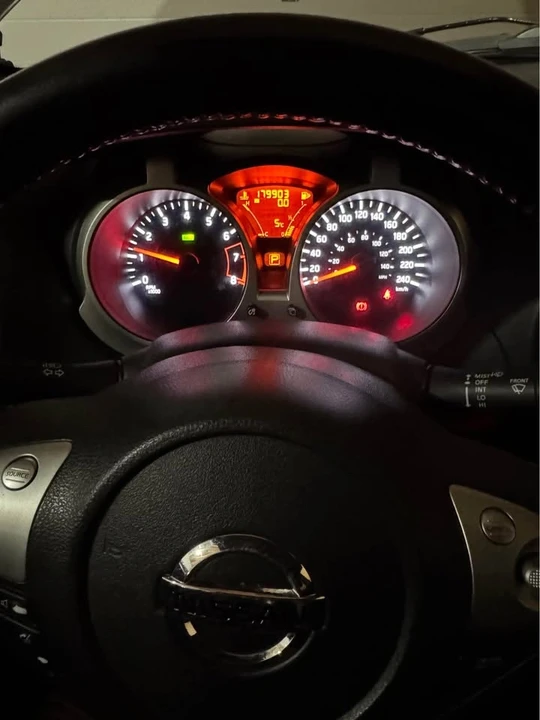 2013 Nissan Juke - Image 2 of 8