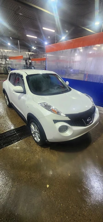 2013 Nissan Juke - Image 2 of 6