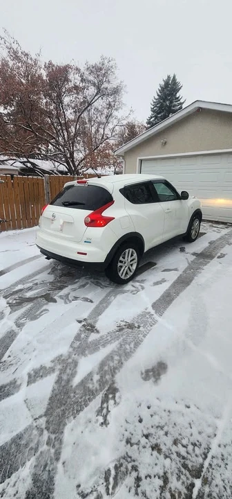 2013 Nissan Juke - Image 2 of 11
