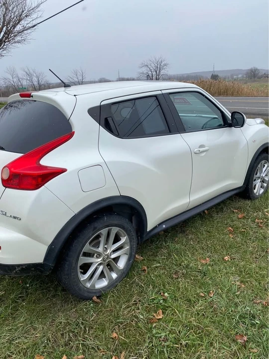 2013 Nissan Juke - Image 2 of 7