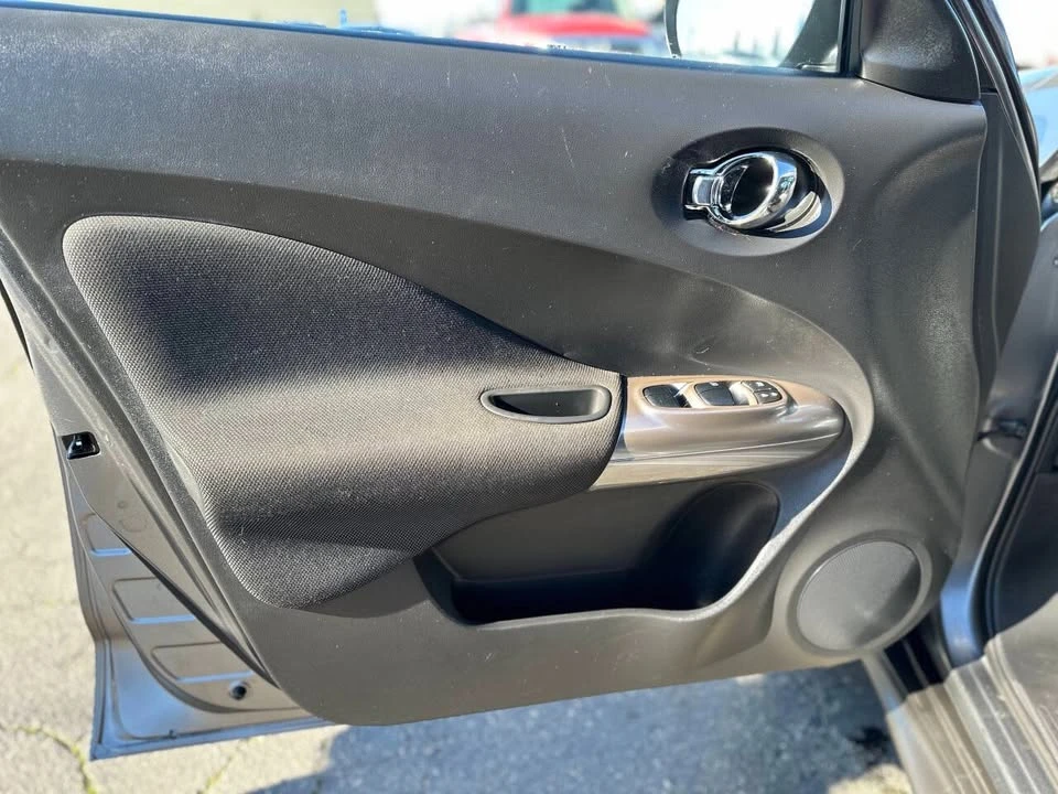 2013 Nissan Juke - Image 15 of 20