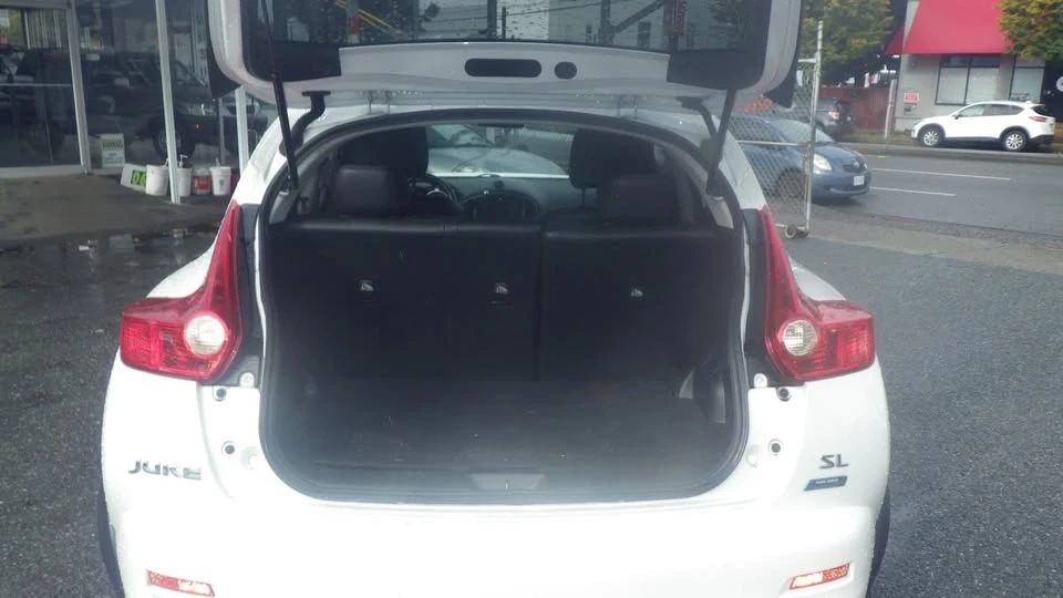 2013 Nissan Juke - Image 11 of 12