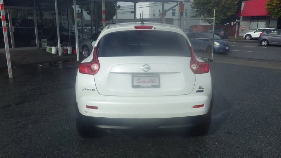 2013 Nissan Juke - Image 4 of 12