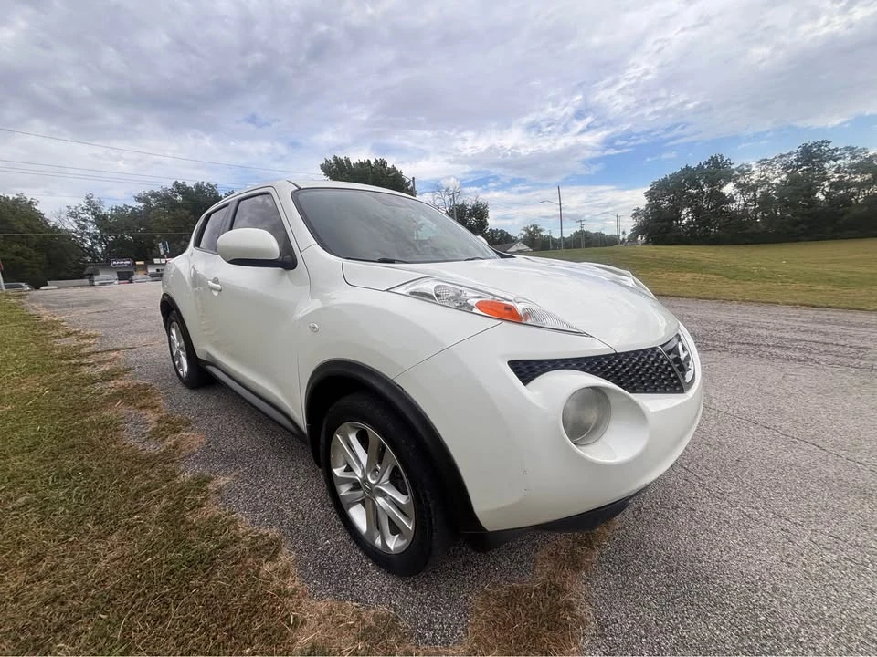 2013 Nissan Juke - Image 5 of 13