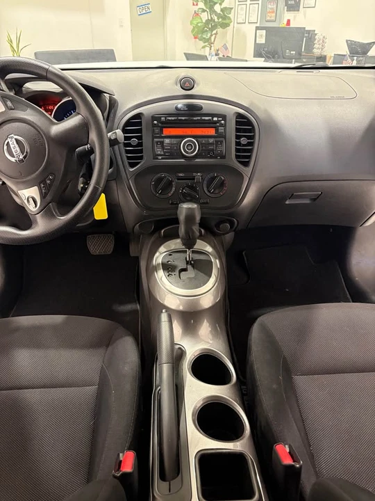 2013 Nissan Juke - Image 14 of 16
