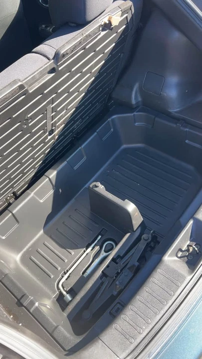 2013 Nissan Juke - Image 10 of 19