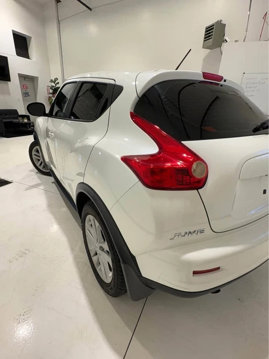 2013 Nissan Juke - Image 11 of 16