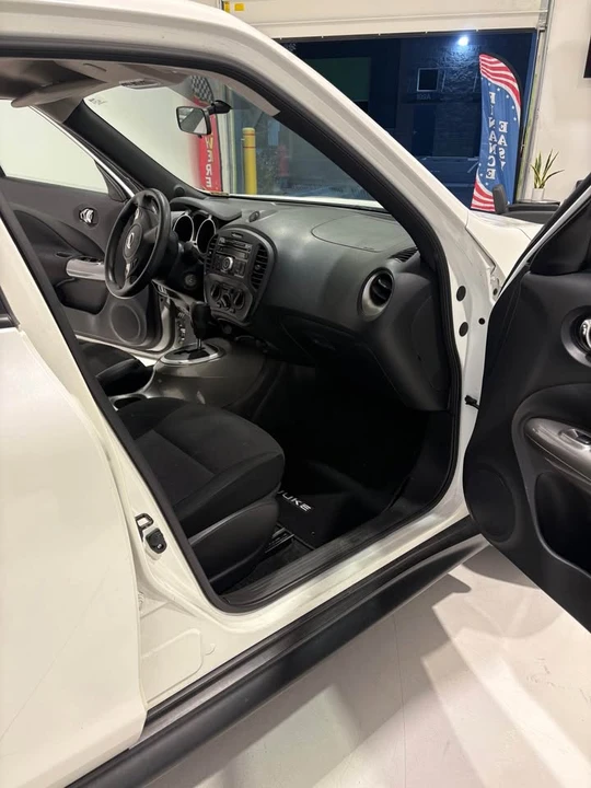 2013 Nissan Juke - Image 13 of 16