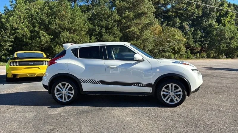 2013 Nissan Juke - Image 2 of 20