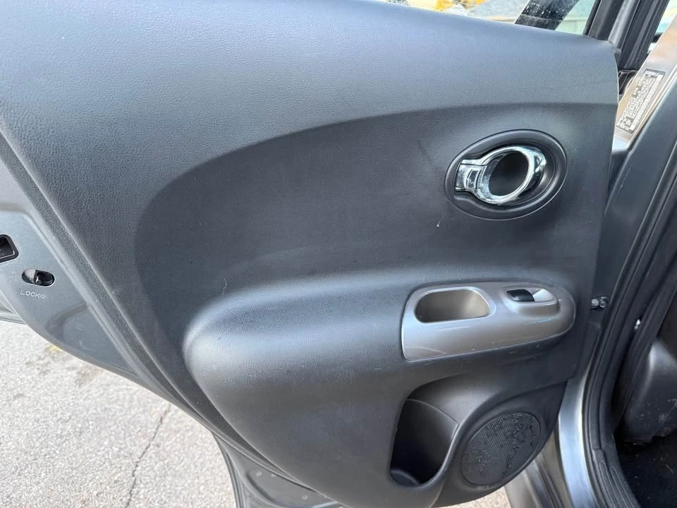 2013 Nissan Juke - Image 10 of 16