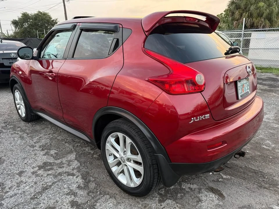 2013 Nissan Juke - Image 2 of 10