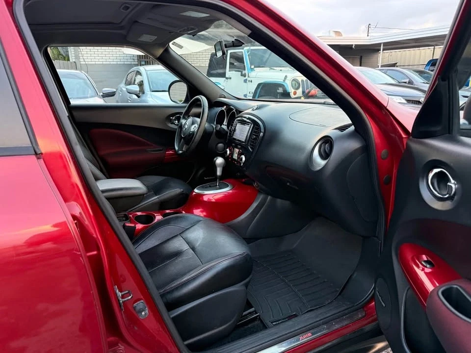 2013 Nissan Juke - Image 7 of 10