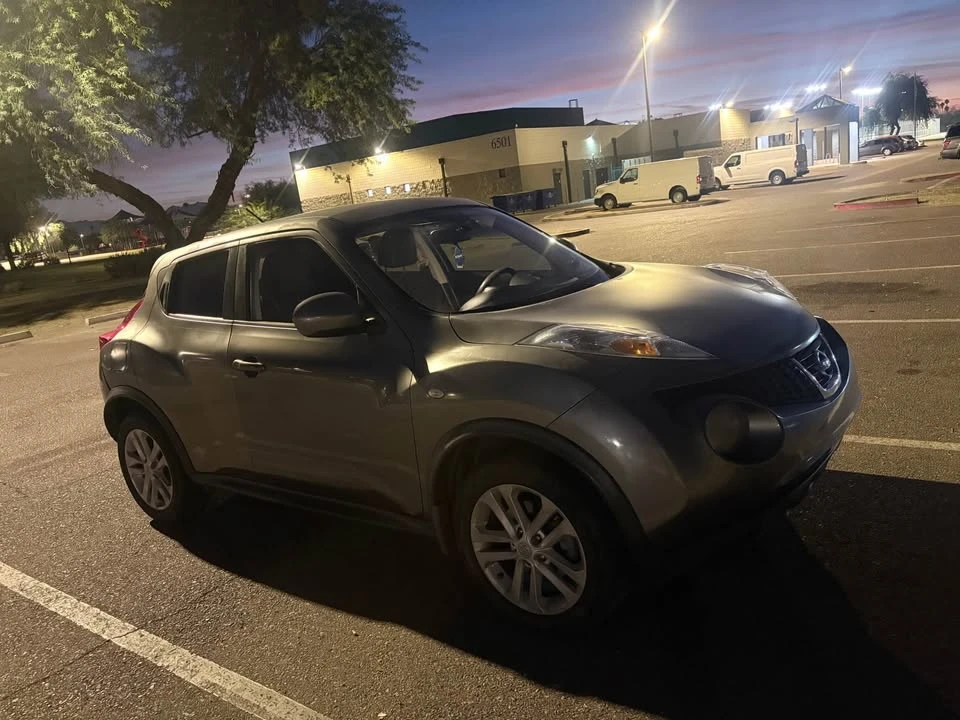 2013 Nissan Juke - Image 2 of 8