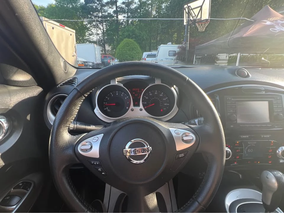 2013 Nissan Juke - Image 12 of 20