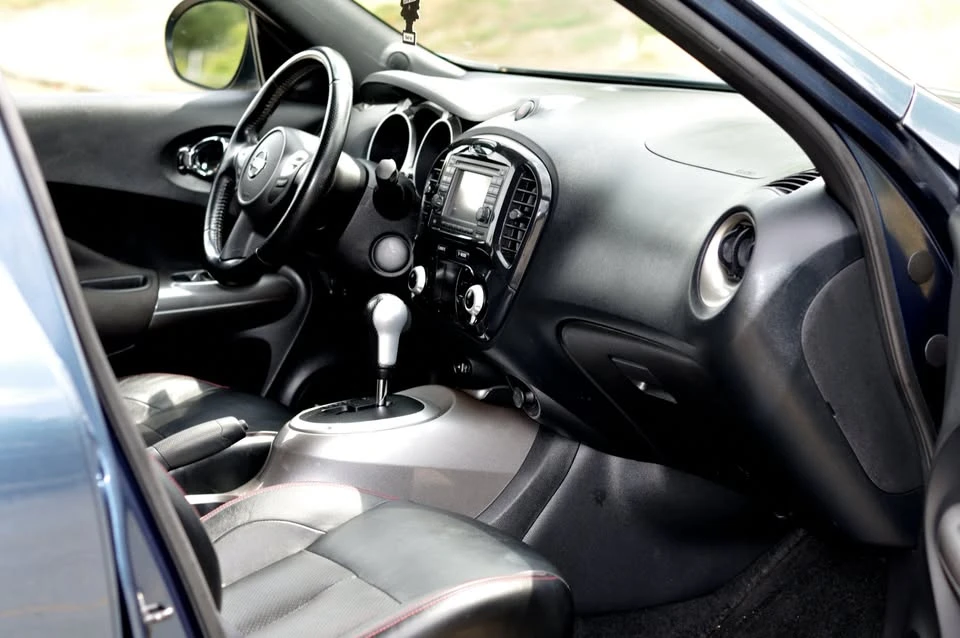 2013 Nissan Juke - Image 9 of 19