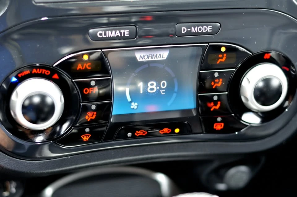 2013 Nissan Juke - Image 13 of 19