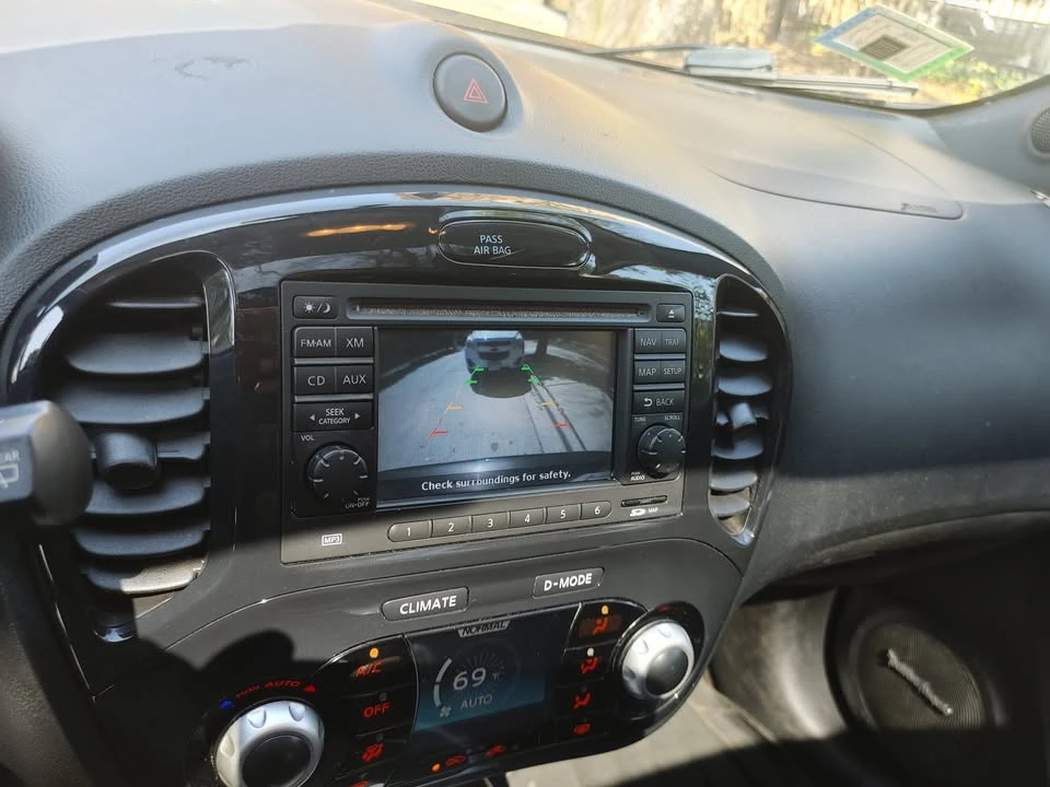 2013 Nissan Juke - Image 11 of 20