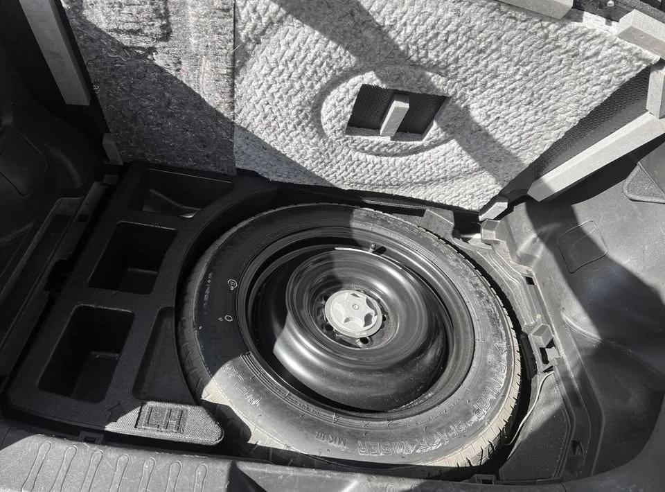 2013 Nissan Juke - Image 16 of 20