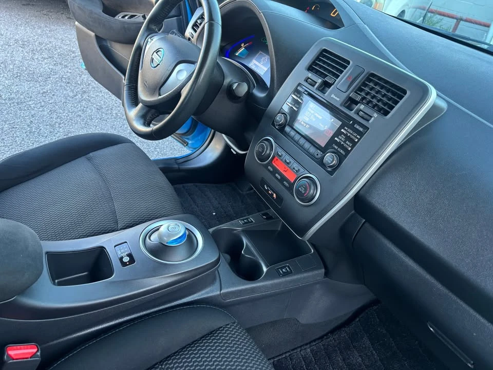 2013 Nissan Leaf - Image 18 of 19