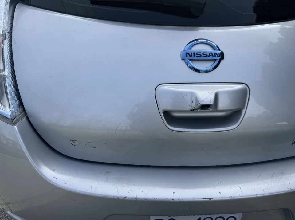 2013 Nissan Leaf - Image 18 of 19