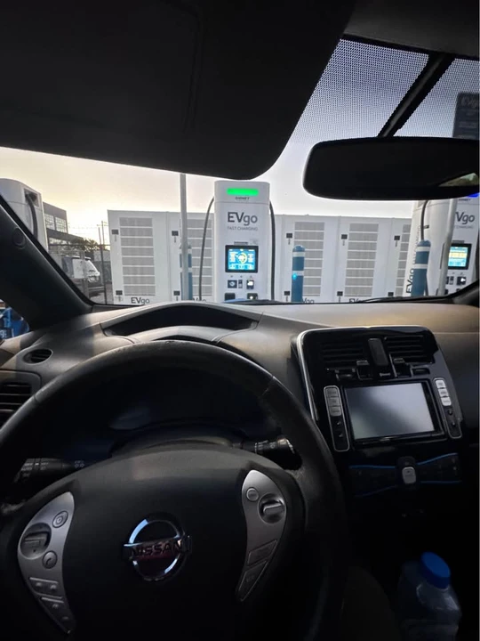 2013 Nissan Leaf - Image 2 of 9