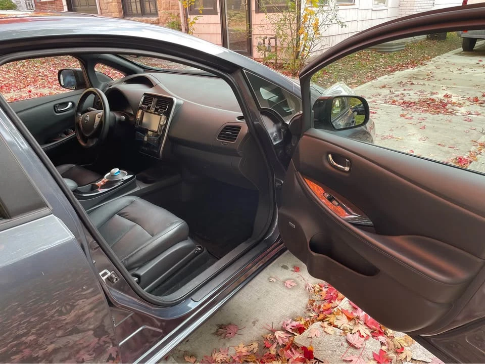 2013 Nissan Leaf - Image 9 of 18