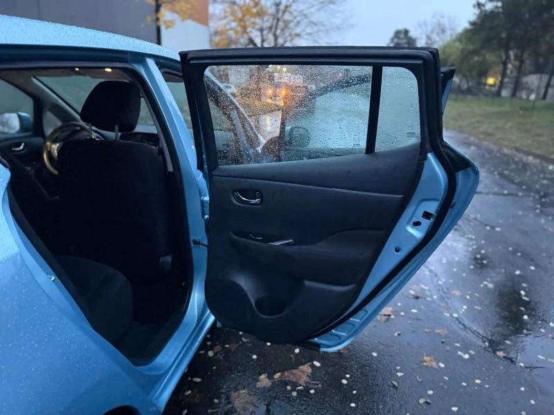 2013 Nissan Leaf - Image 19 of 20