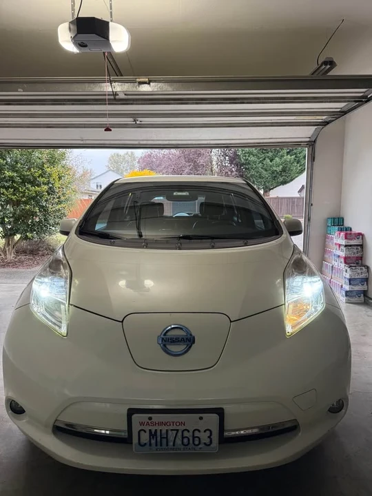 2013 Nissan Leaf - Image 2 of 8