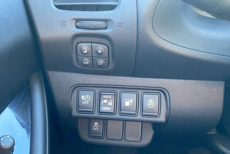 2013 Nissan Leaf - Image 18 of 20