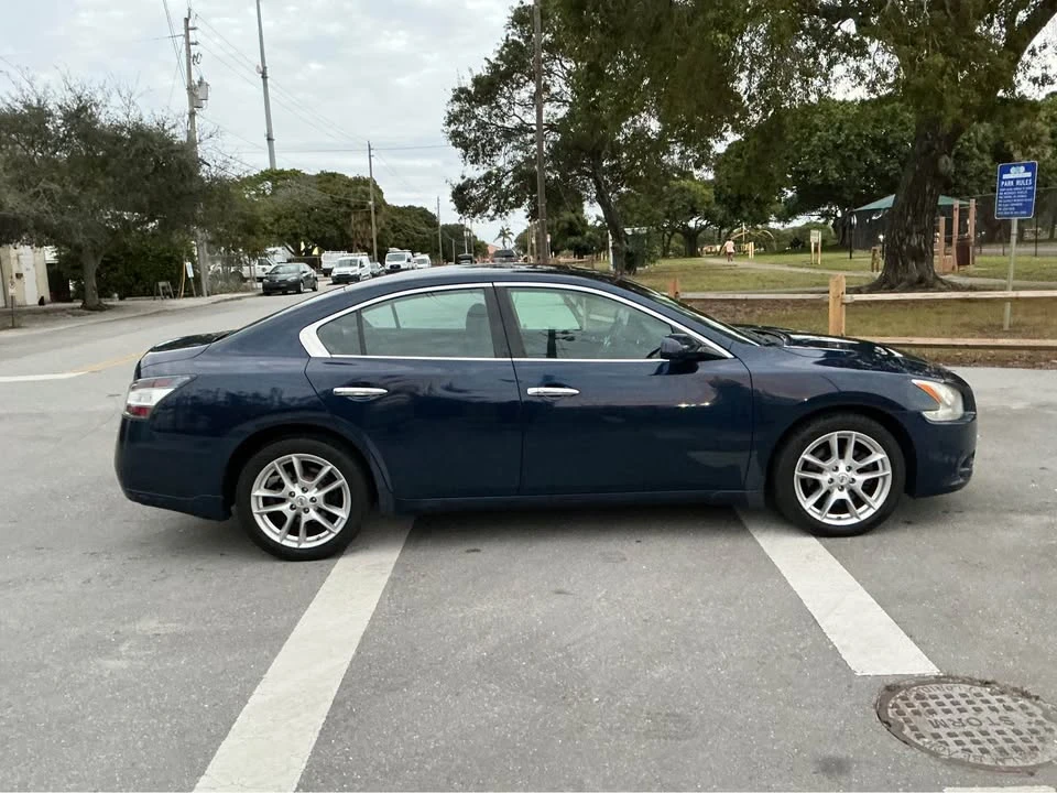 2013 Nissan Maxima 7th Gen - Image 5 of 10